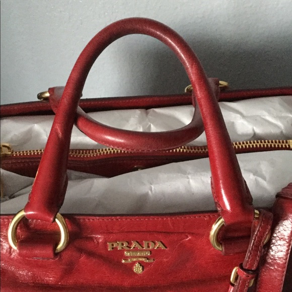 Prada Vitello Shine Tote - Picture 3 of 6